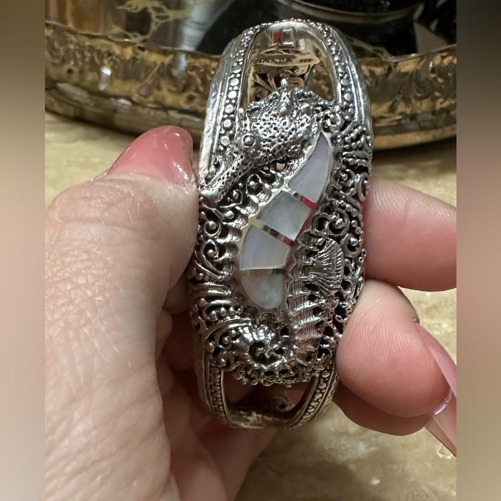 Sarda Sterling Silver Seahorse Bracelet With Mother Of Pearl